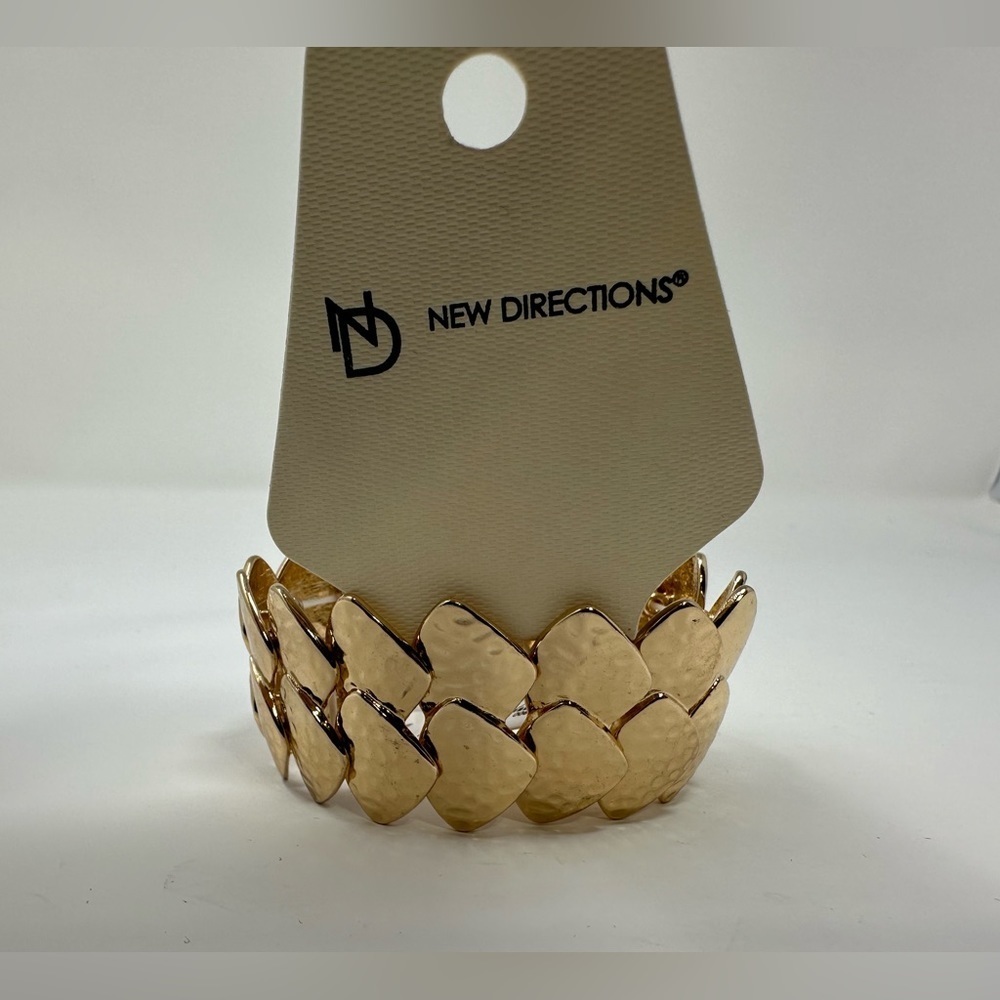 New Directions Hammered Stretch Bracelet Gold Tone Costume Jewelry - NEW